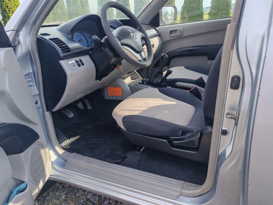 Mitsubishi L 200 4X4 2008 BASCULABIl