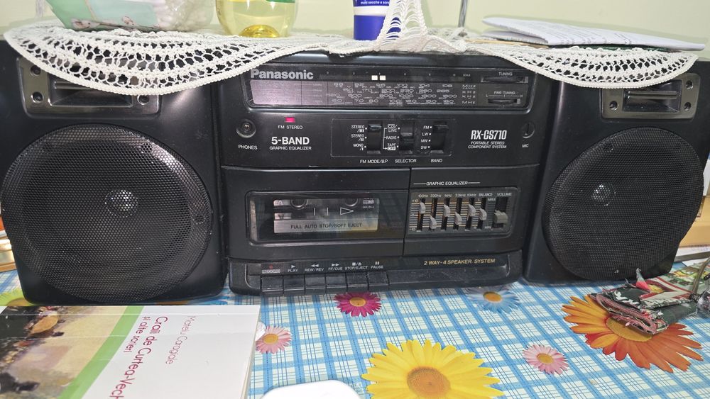 Vând Casetofon Panasonic