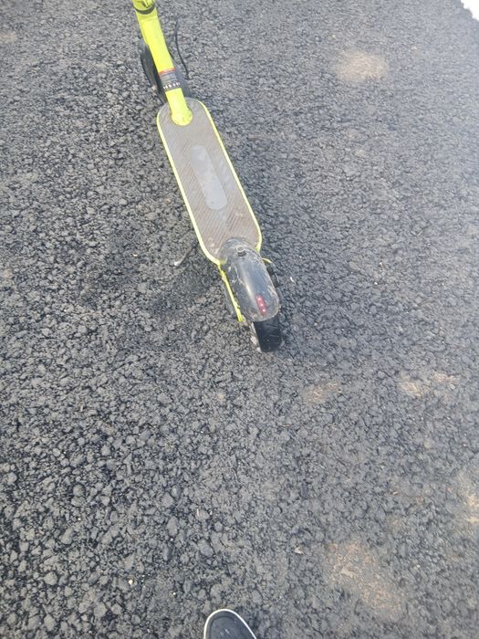 Vând trotinetă electrică Lexgo r9x lite în garanție 2 ani