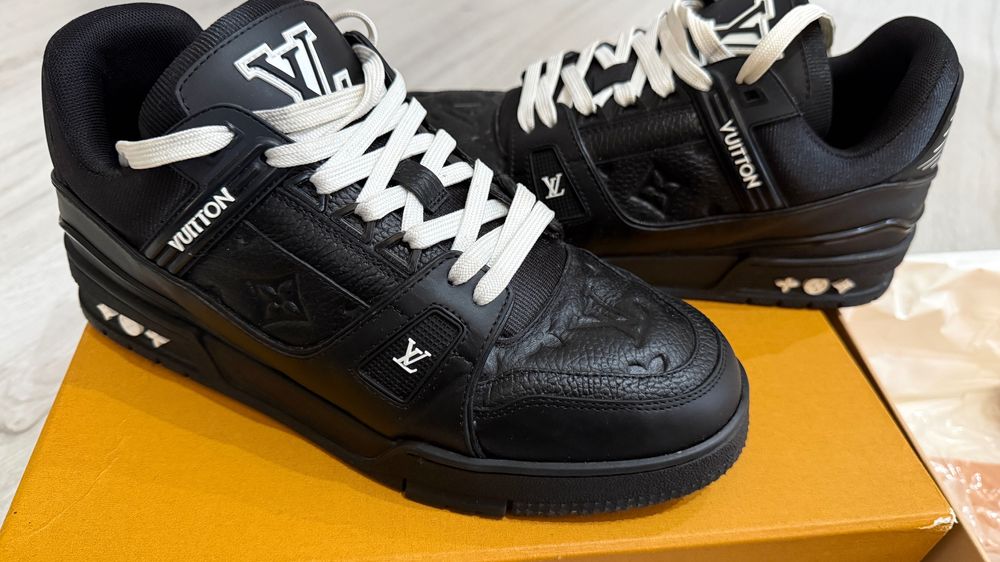 Sneakersi negri casual