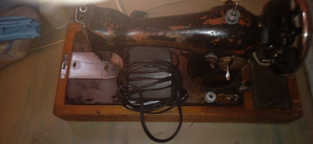 Швейная машинка рабочая