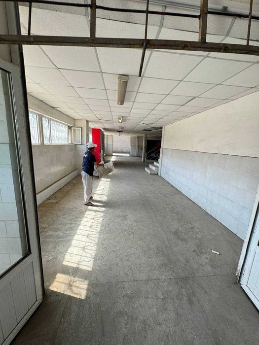 Бетемир р-н ул.Олтин Топган  рядом Пласт полимер склад 802 + 250 кв.м