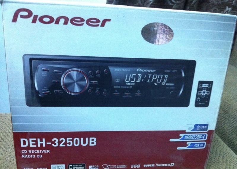 Pioneer DEH-3250UB магнитола