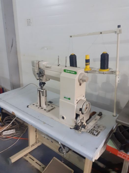 Колонковая швейная машина