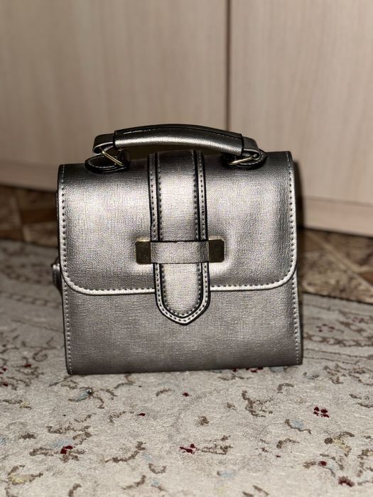 Продам женские сумочки