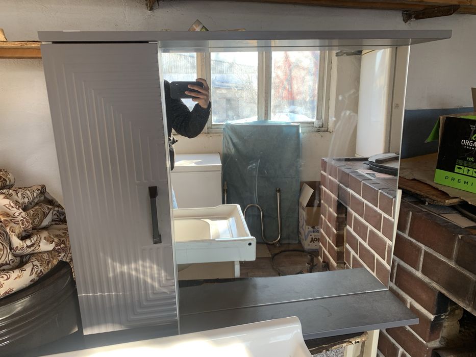 Тумба и шкаф в ванную комнату