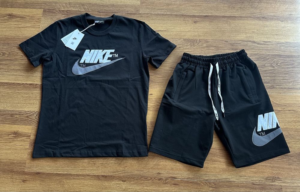 Мъжки,памучен,черен комплект Nike с бродирано лого