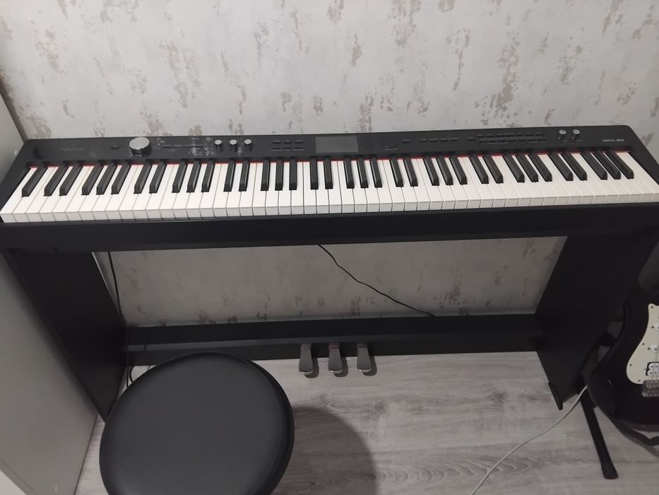 Продам электронное фортепиано