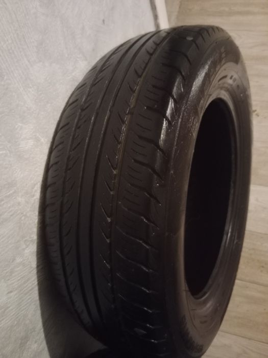 Продам шины 2 шт новые