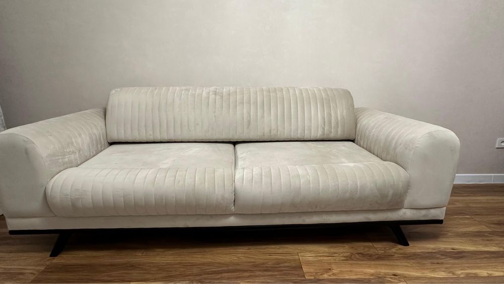 продаю срочно, состояние отличное