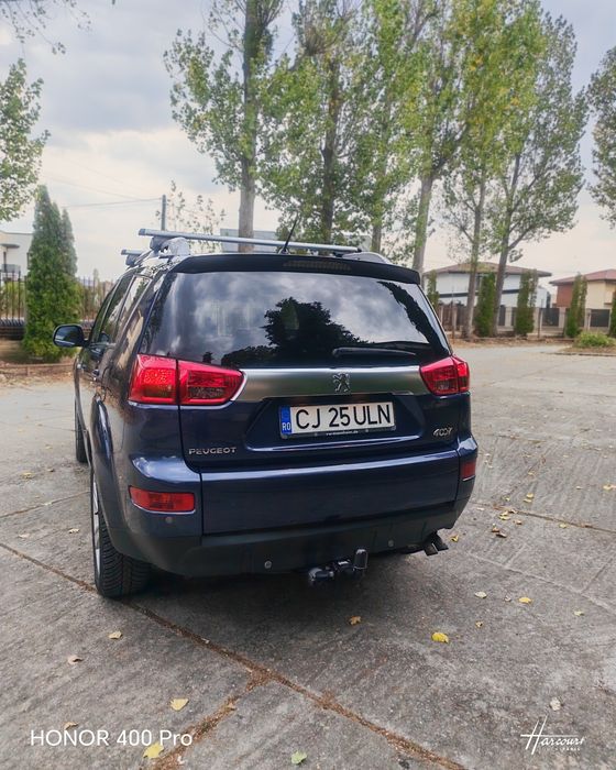 Vând Peugeot  4007 în stare foarte bună