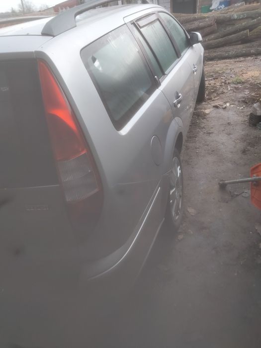 Vând sau dezmembrez Ford Mondeo mk3