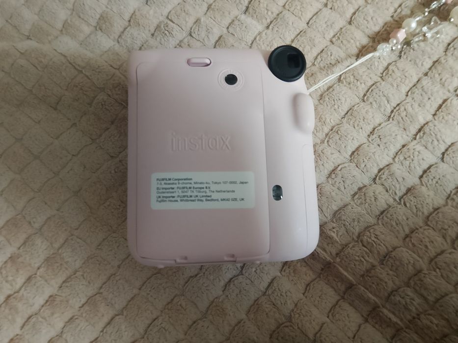 Instax 12 mini розовый с 4 плёнками