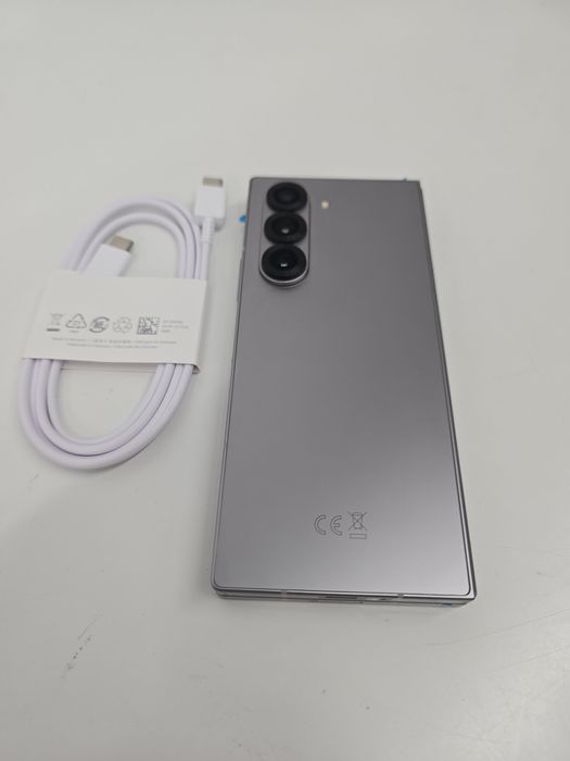 Samsung Z fold 6