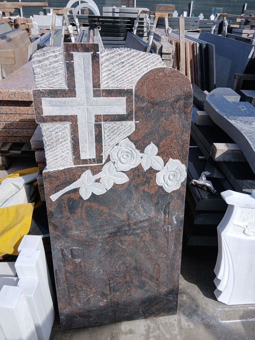 Vand crucii monumente marmura si granit