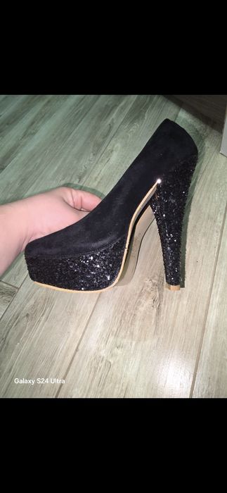 Високи дамски  обувки