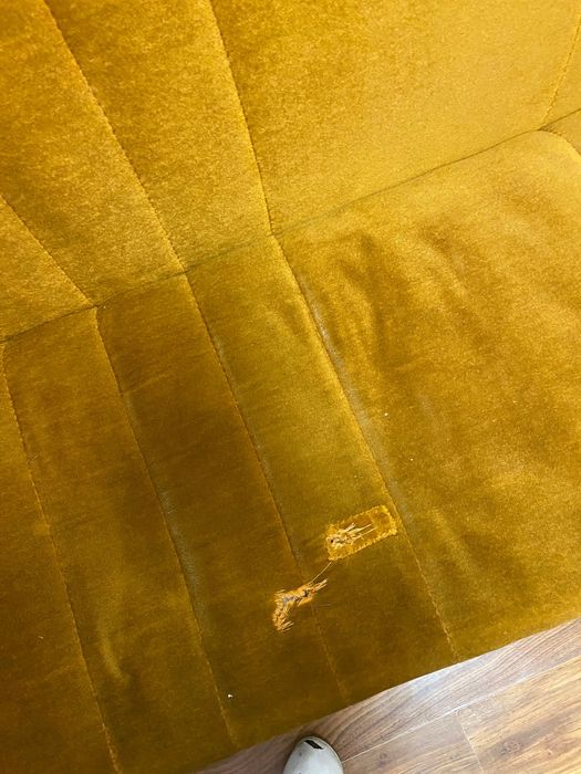 Диван с ретро визия