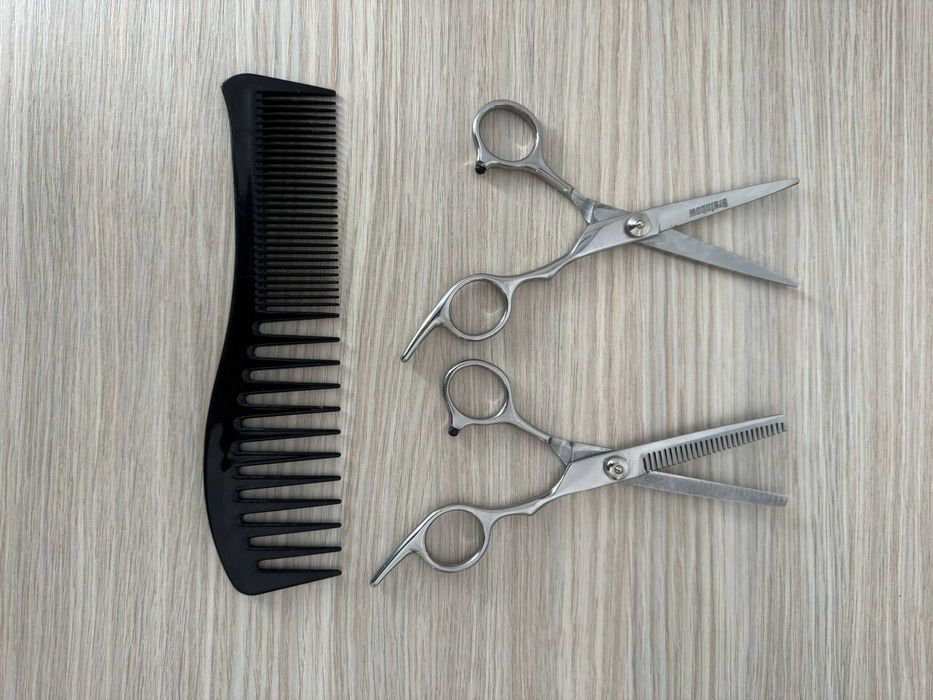 Set 2 foarfece de tuns si filat,otel inoxidabil,usoare,ergonomice + pieptene