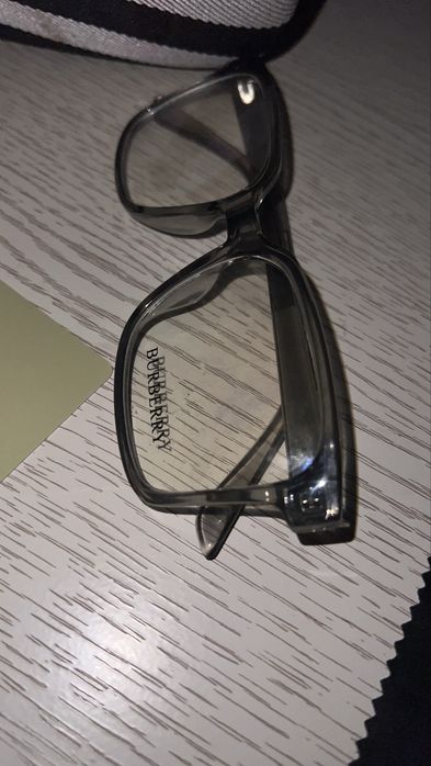 очки Барберри продам