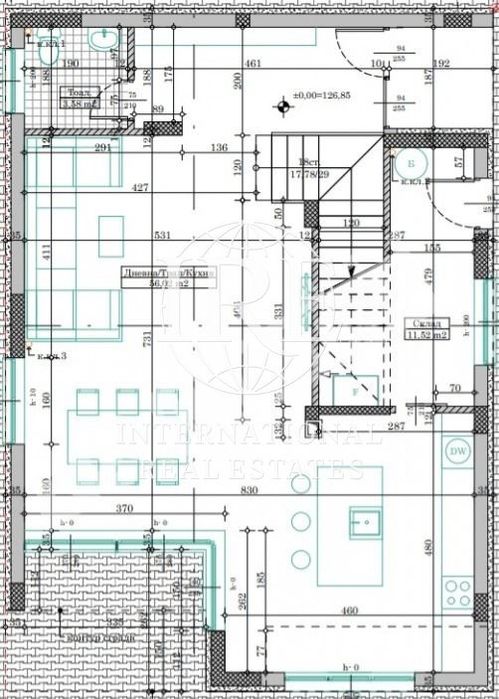 Иновативна двуетажна къща! Луксозен имот! На минути от морето и плажа!