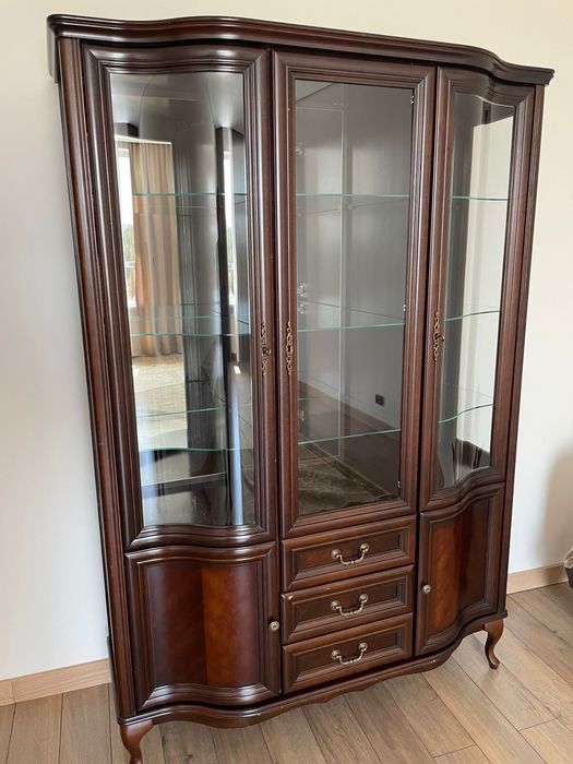 Сервант для посуды