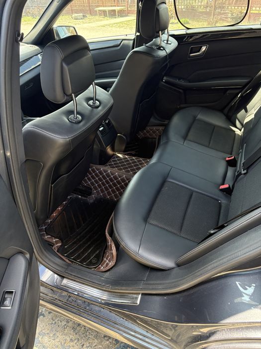 Mercedes E250 , 4matic . An 2015