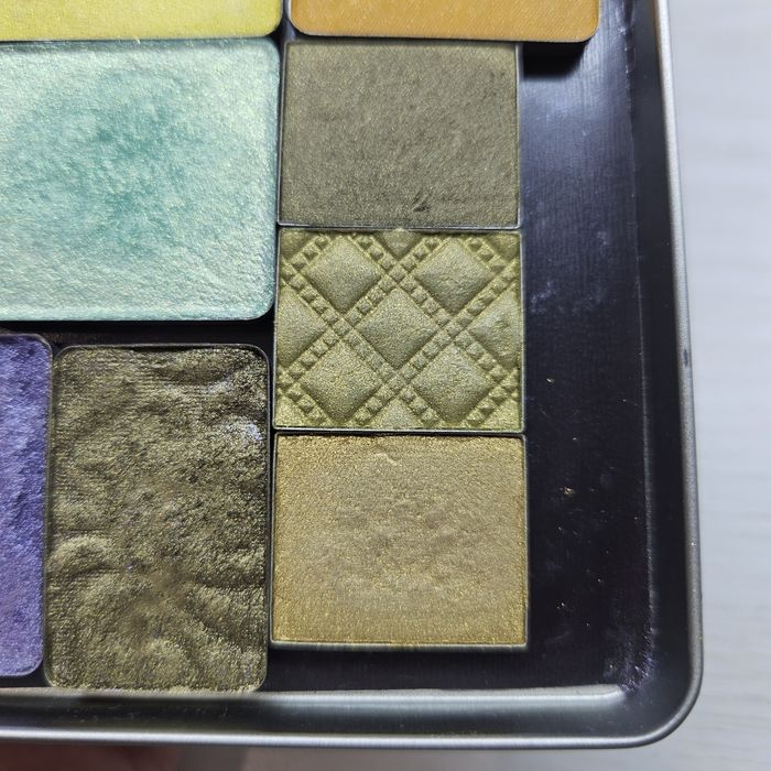 Тени для век Inglot