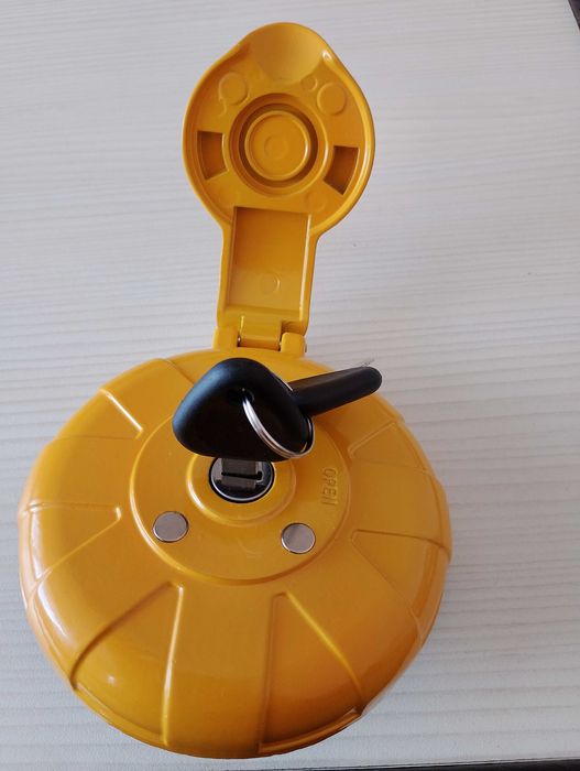 Капачка за резервоар за багер Волво  - чисто нова