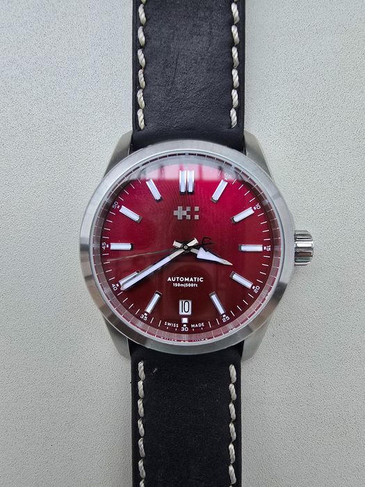 Christopher Ward C63 Sealander “Mulberry Red" 36mm