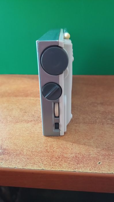 SONY ICF-32 4-бандово преносимо радио Внос от Англия