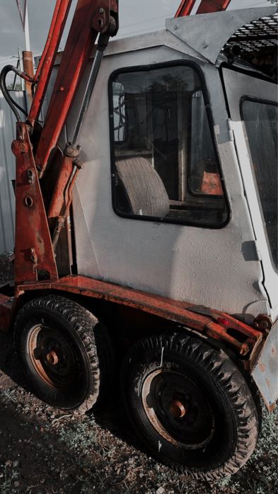 Минипогрузчик Мумс Барс