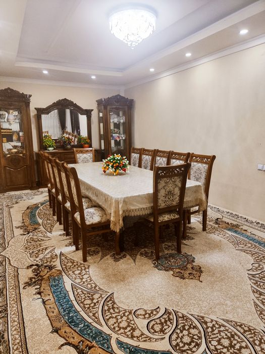 Nurafshon shahrida shoshilinch sotiladi