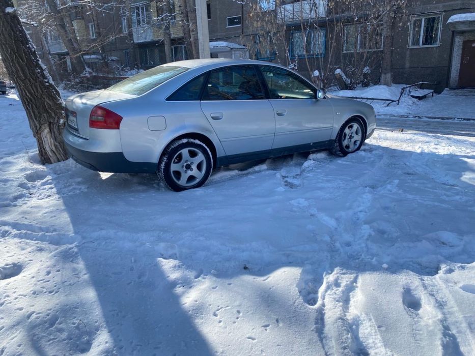 Срочно продаю машину ауди а6