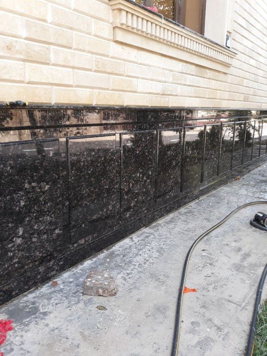 Фасадные работы натуральный травертин и мрамора гранита под ключ