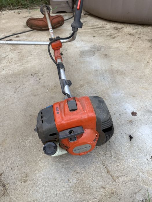 Motocoasa husqvarna 135