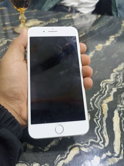 Iphone 7 plus sotiladi