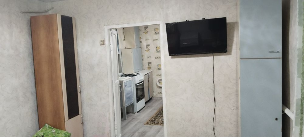 Сдам одкомнатную в частной доме!