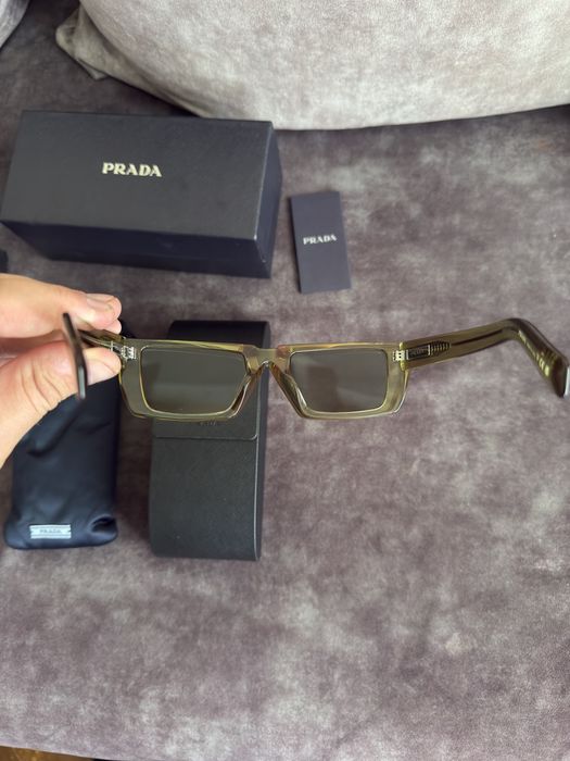 Мъжки очила Prada