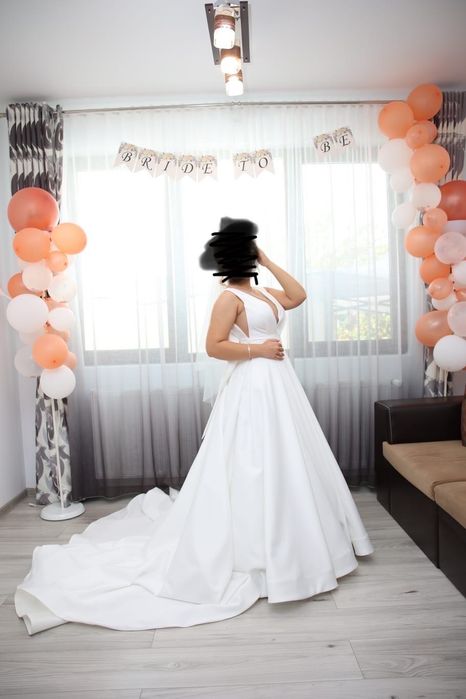 Rochie mireasa - model 2023