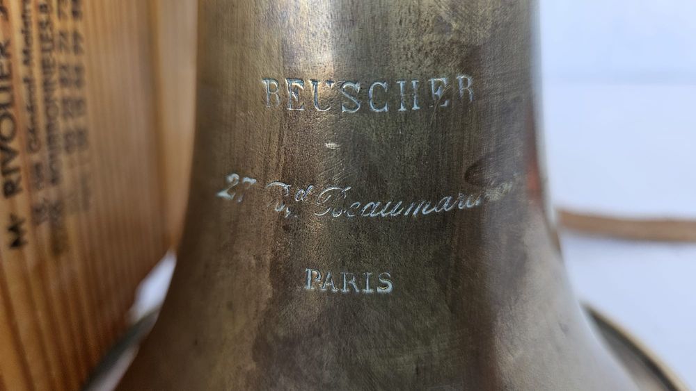 Beuscher Paris Original -  Clarion militar / piesa rară