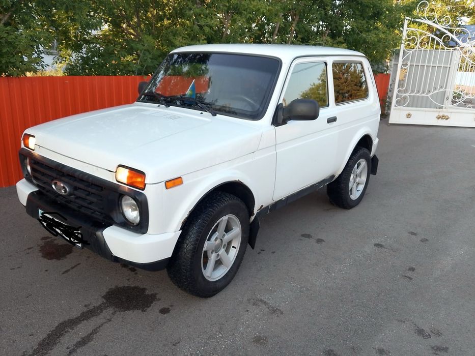 Продам ниву.