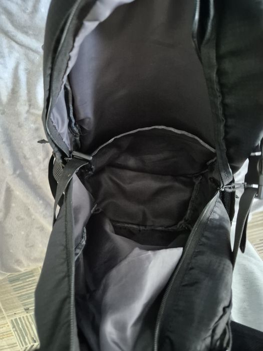 Черный рюкзак supreme