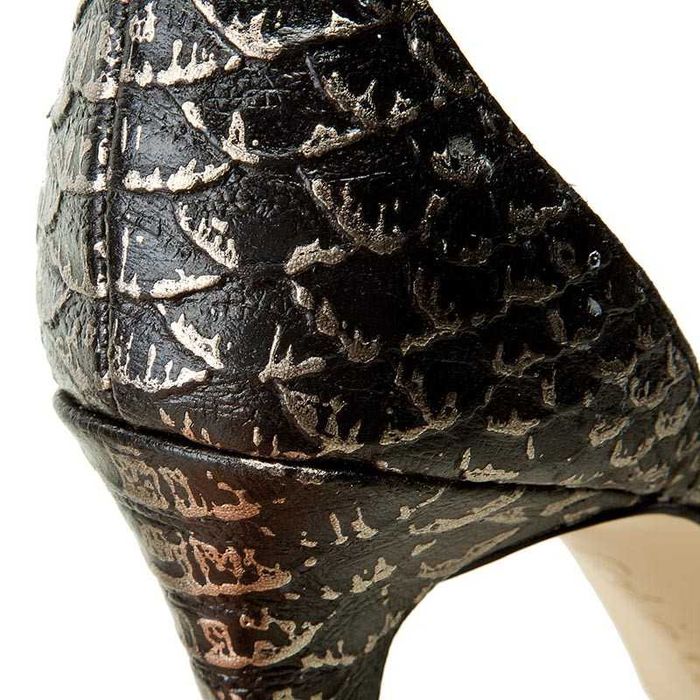 %ПРОМО% CALVIN KLEIN № 38 & 39 – Дамски кожени сандали "EXOTIC DESIGN"