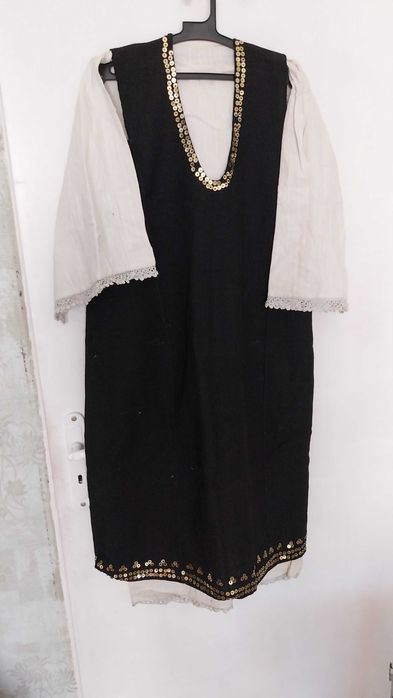 Автентична народна носия