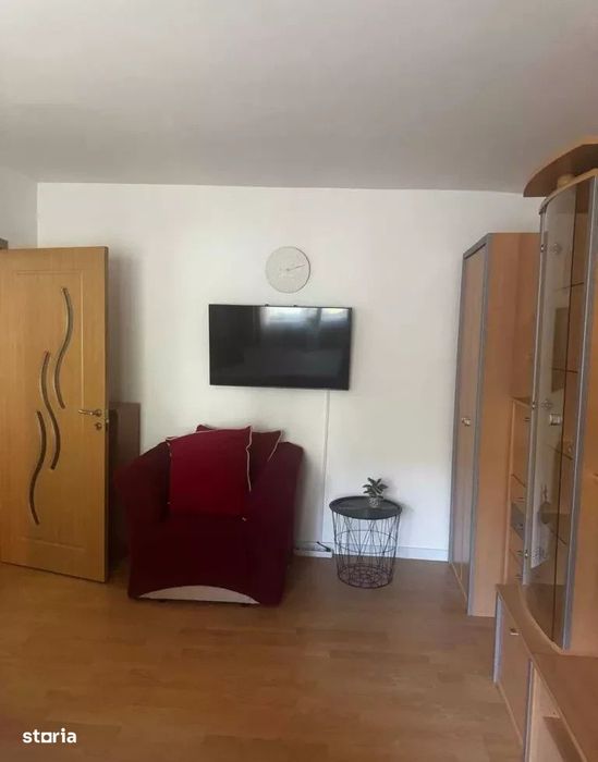 Apartament cu o camera, 40 mp utili, parter - Piata Doina