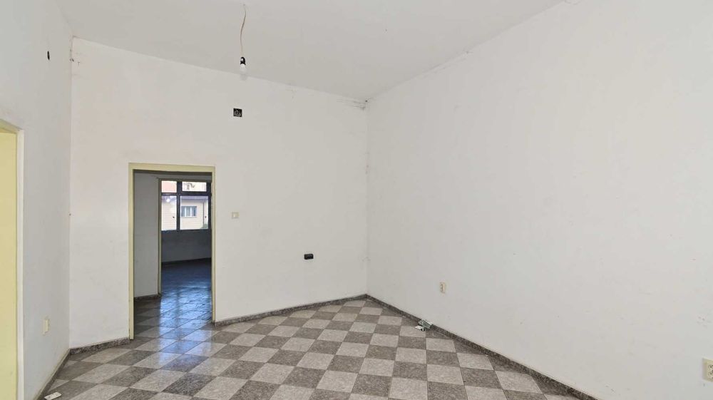 Продава се Магазин в Перник, Изток - 61 кв.м за 1500 €/кв.м - Снимка #4