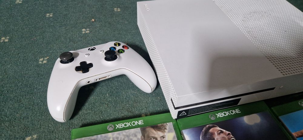Xbox one s 500 GB