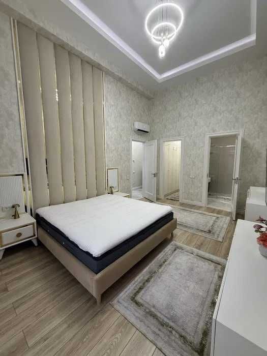 Продается квартира 
Шайхонтахурский район
ЖК Boulevard 111м2+терасса