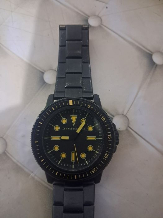 Армани сағаты сатылады