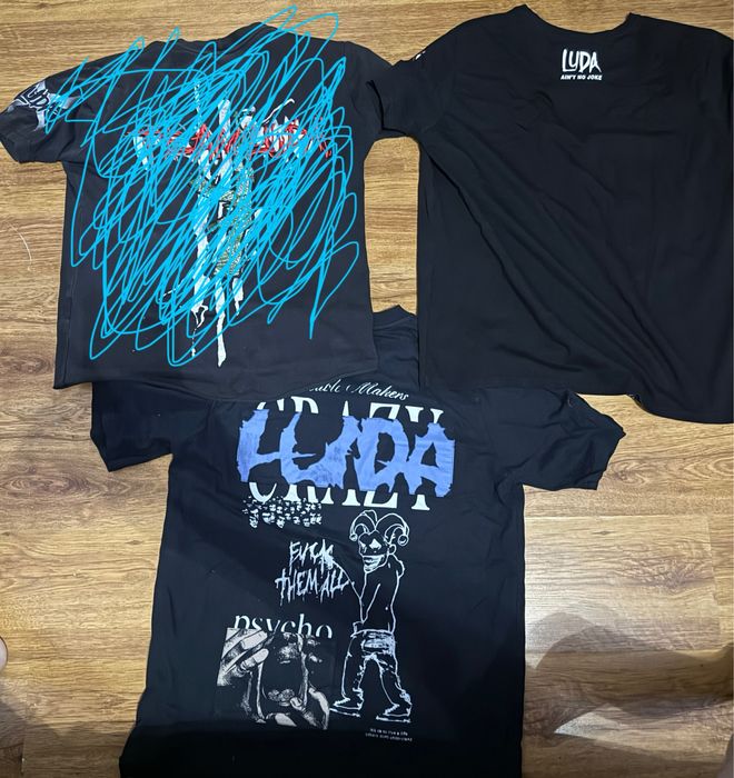 Луда тениски запазени